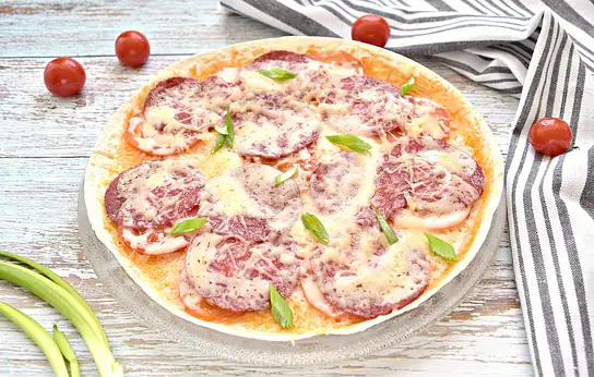 Пицца салями